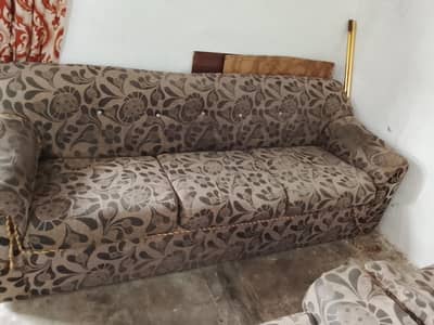 sofa set bilkul thik hain mujhy  arjant seal karnay hain