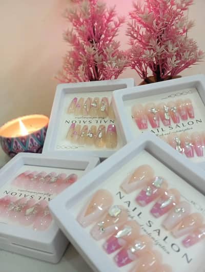 special events need special nails godd quality press ons at affordable