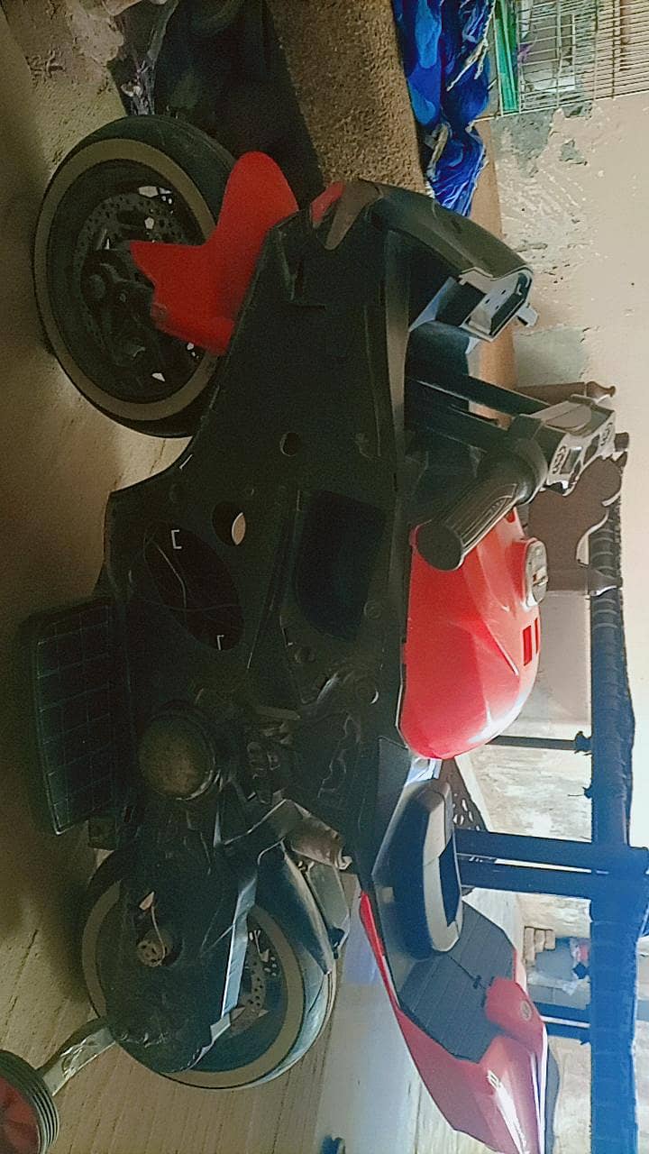 الیکٹرک بائیک فور سیل 1