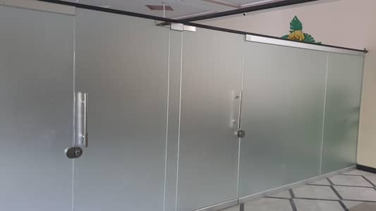 12 MM Tinted Office Glass  with Aluminium frame Partition for Sale