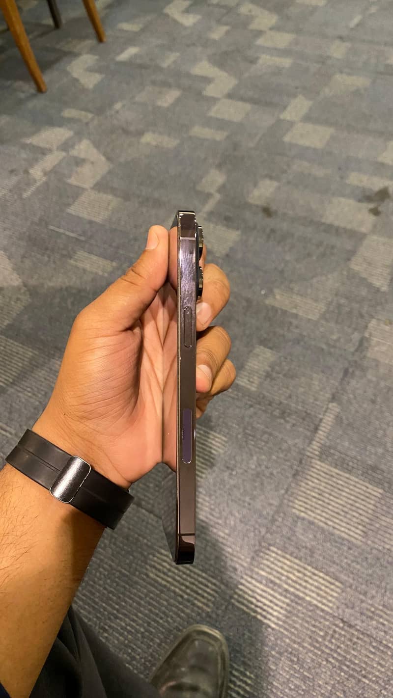 Iphone 14 pro max 4