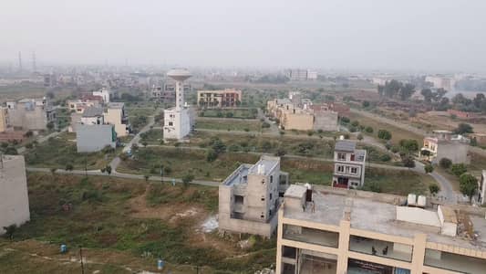 Residential 5 Marla Possession Ready Facing Park Plots For Sale In Zaamin City Phase 1 - Block C