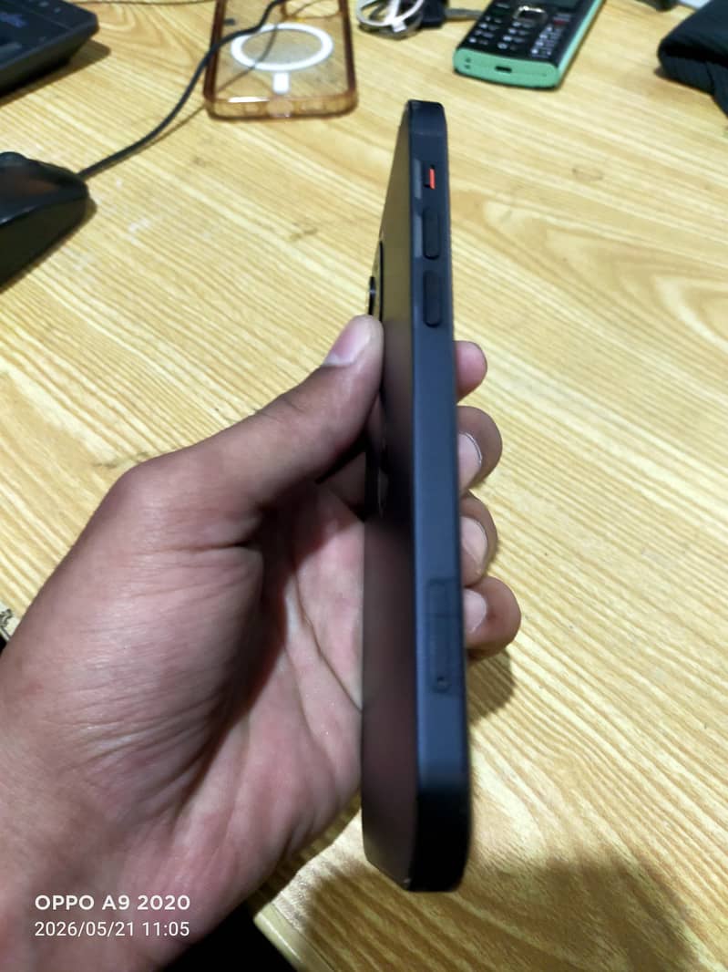 Iphone 12 4