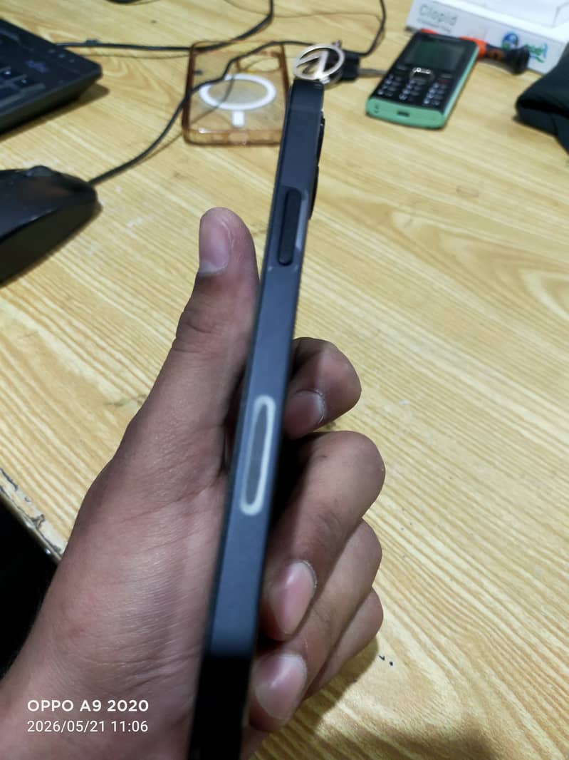 Iphone 12 5