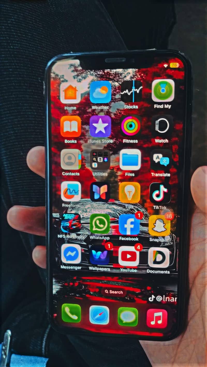 iphone xs 3