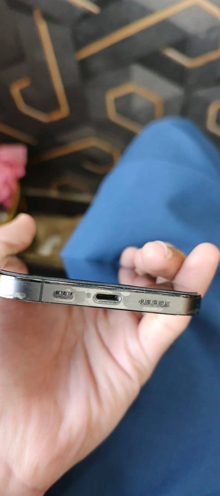 iPhone 12 Pro 4