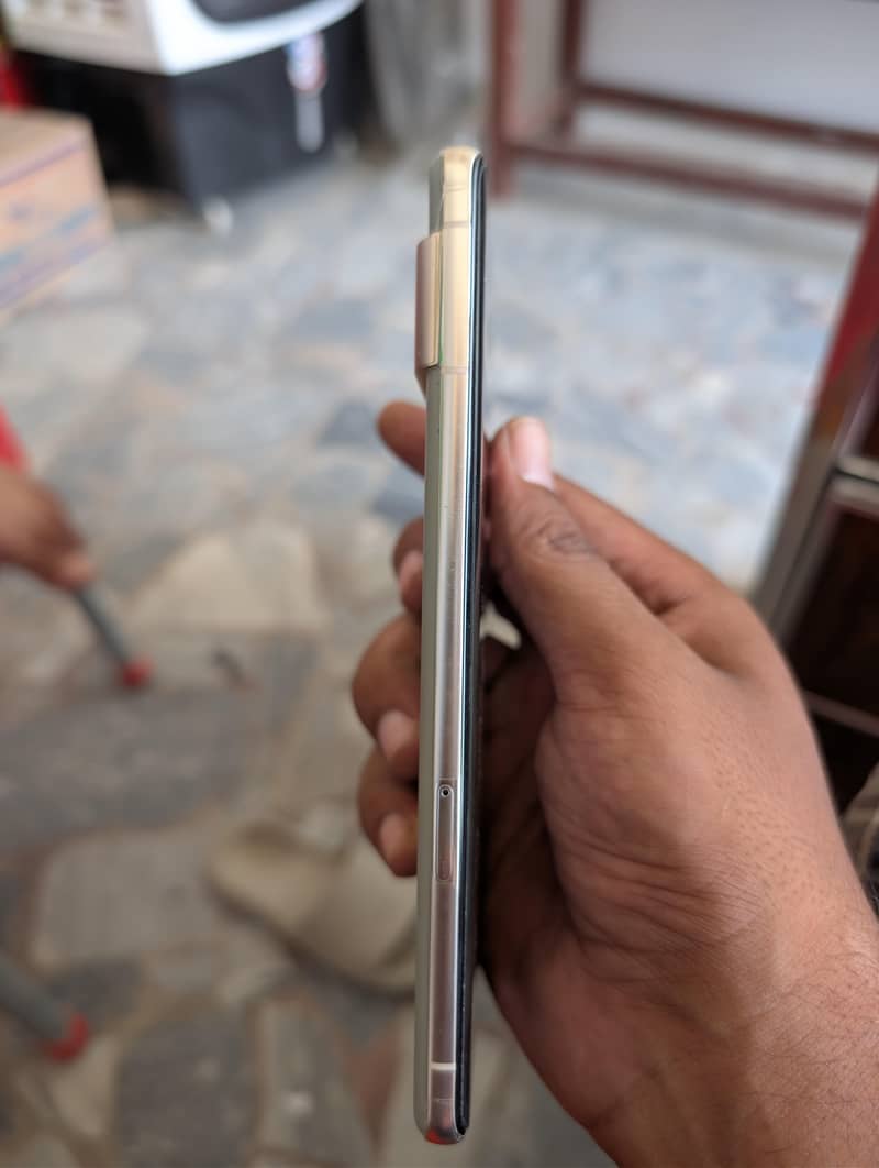 Google Pixel 7 pro 3