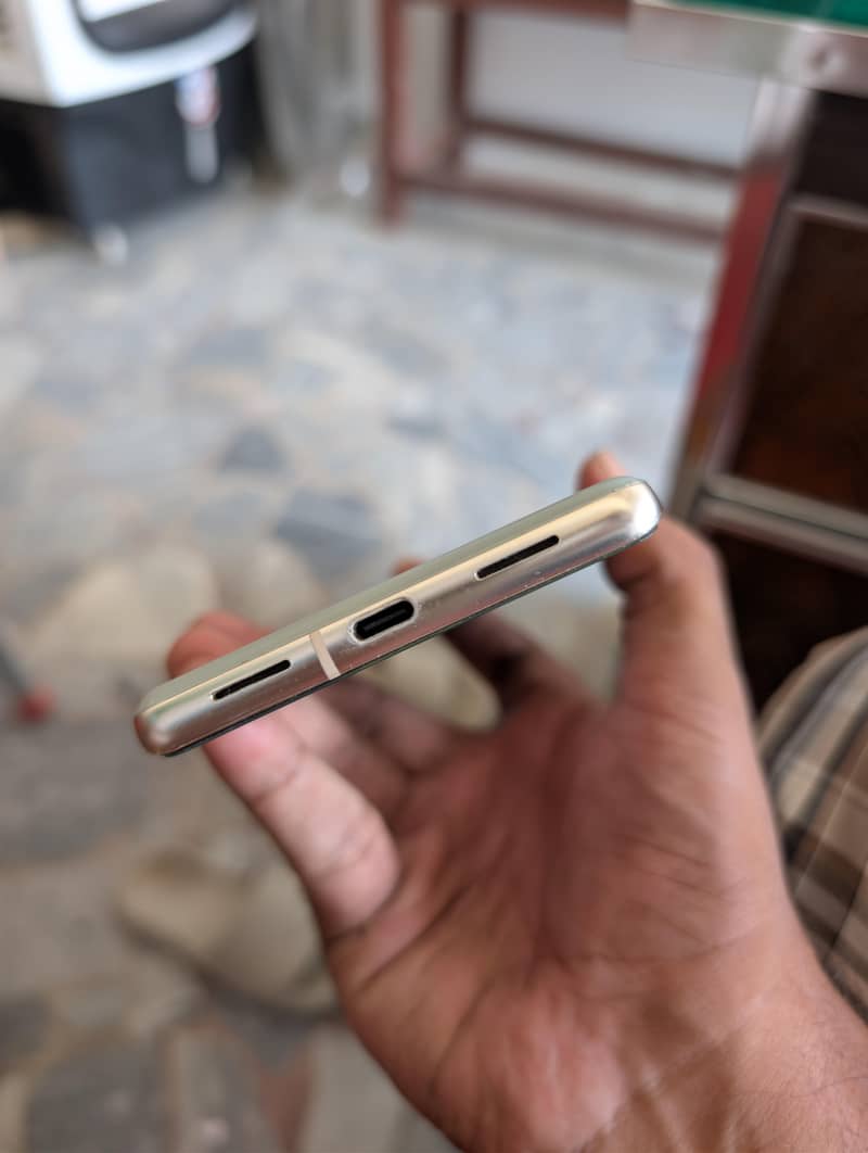 Google Pixel 7 pro 5