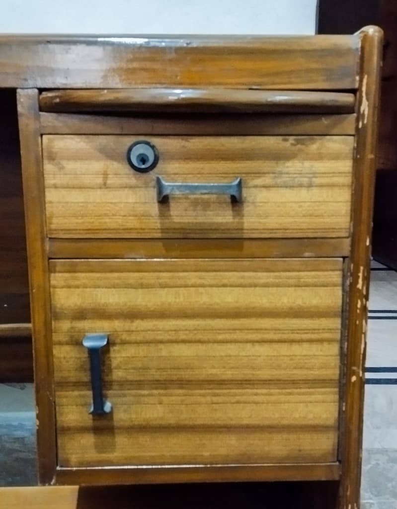 Strong Wood Study Table 4