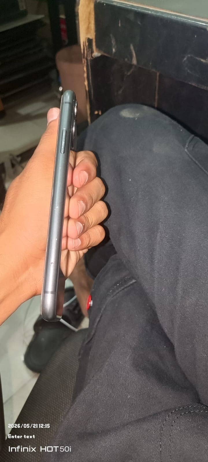 Apple iPhone 11 3