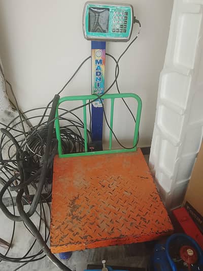 Commercial weight scale