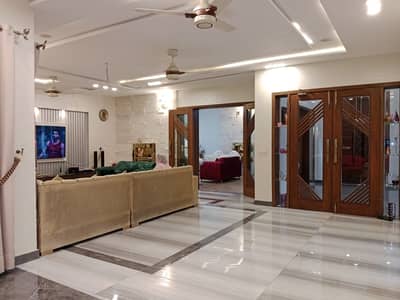16.5 Marla Luxury House for Sale in Rose Block Park View City Lahore | Near Main Entrance & Commercial Area!!