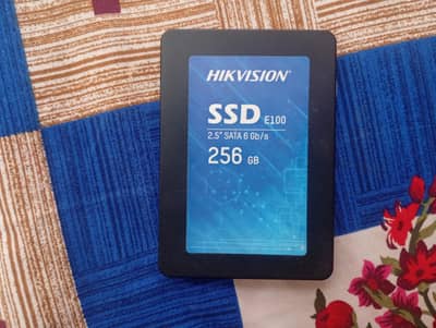HIK vision E100 SSD 256 Gb