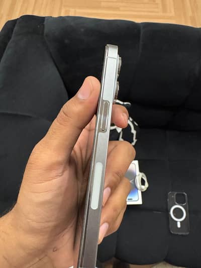 Apple iPhone 14 Pro JV 256 10/10+ Orignal cable & Box BH URGENT SALE