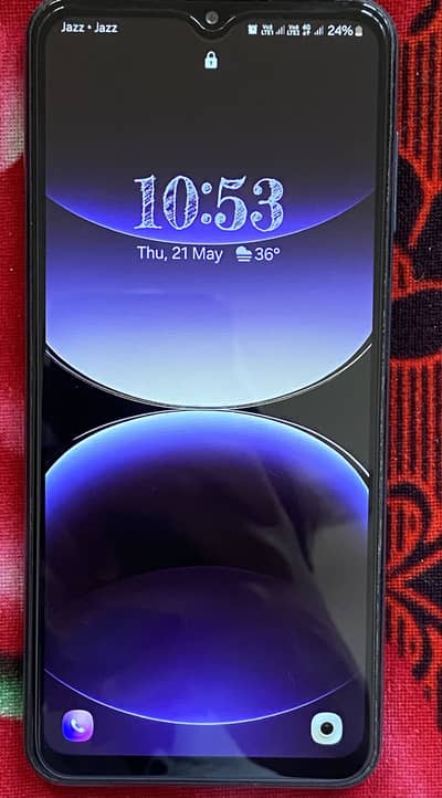 10/8all ok just panel change  4/64 memory ha with box or charger
