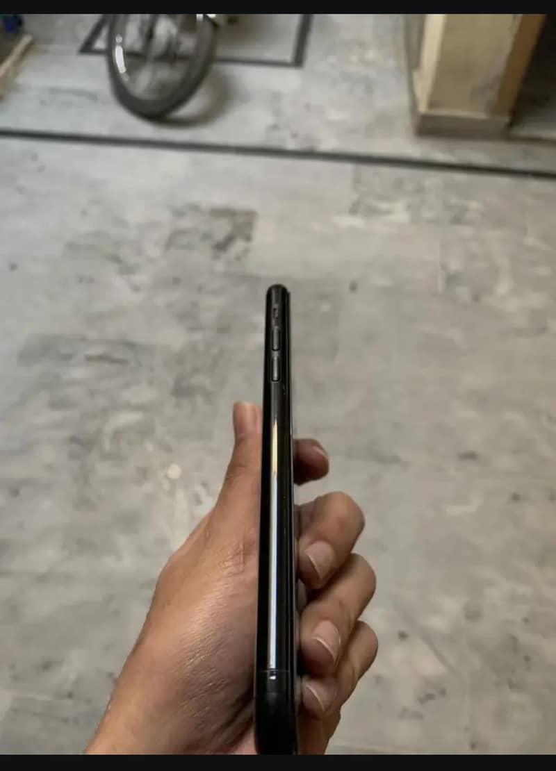 iPhone xr 2