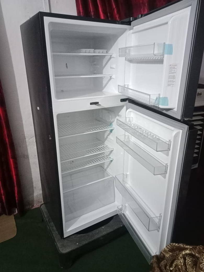 refrigerator 0