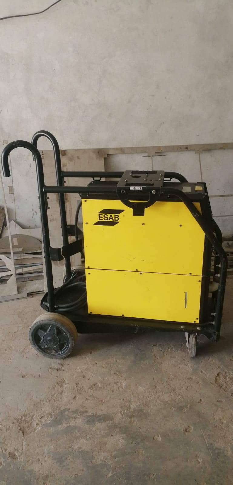 ESAB welding machine 1