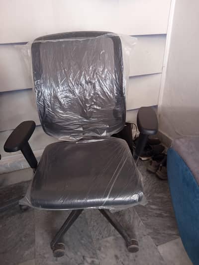 10/10 condition no usy new chair