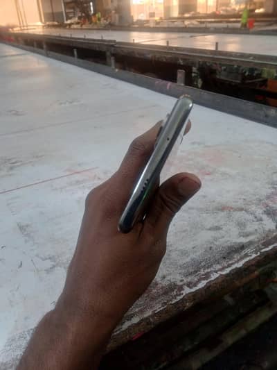 camon 40 pro far sala