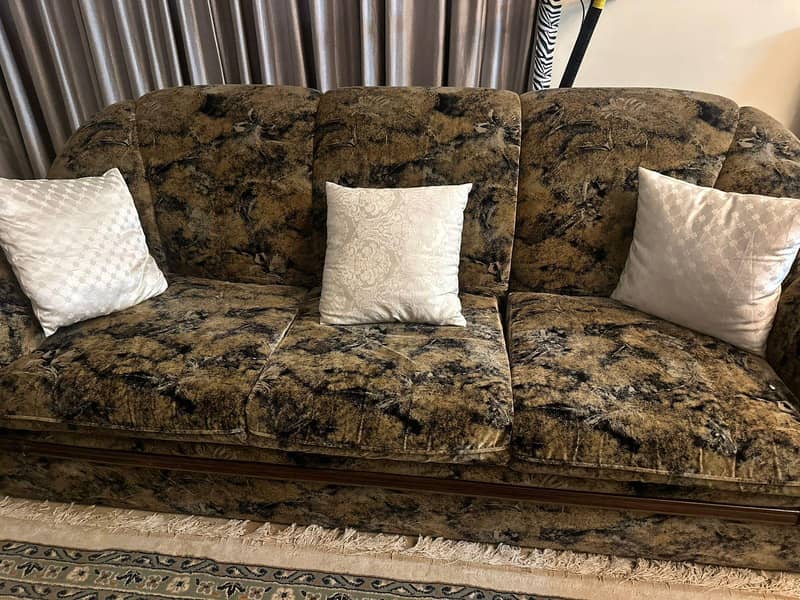 7 seater sofa 0
