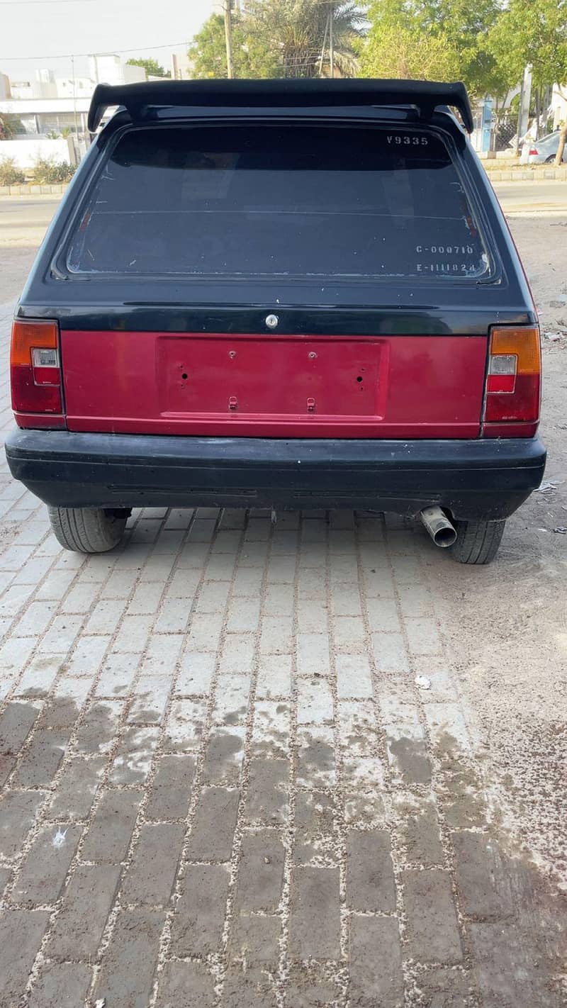 2 door charade 6