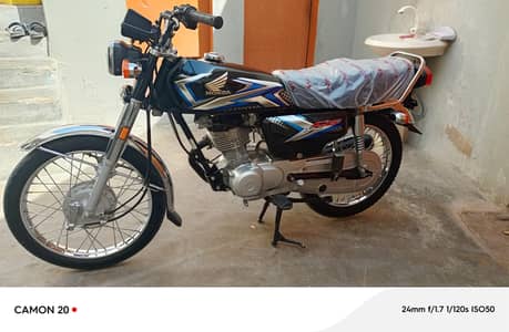 Honda CG 125 model 2025 ka 9 month unregistered 1700 km chali ha