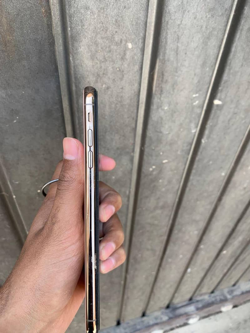 Iphone XS max. 6