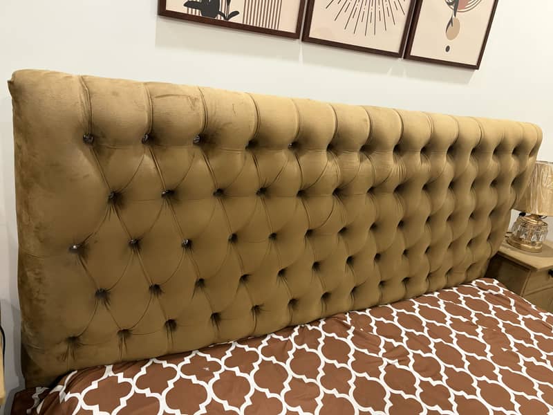 Bed ,Dressing, Side Tables 2