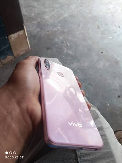 Vivo Y17