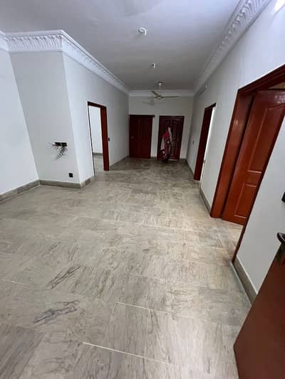 Defence 600 Yards Upper Portion For Rent