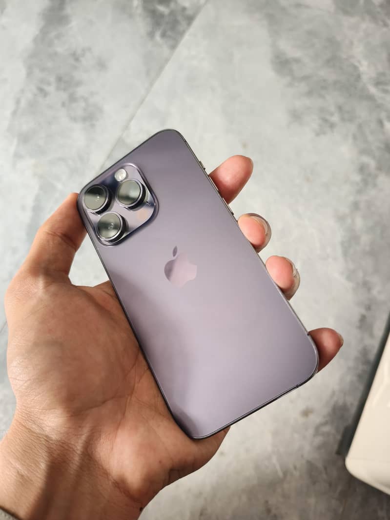 iPhone 14 pro 1