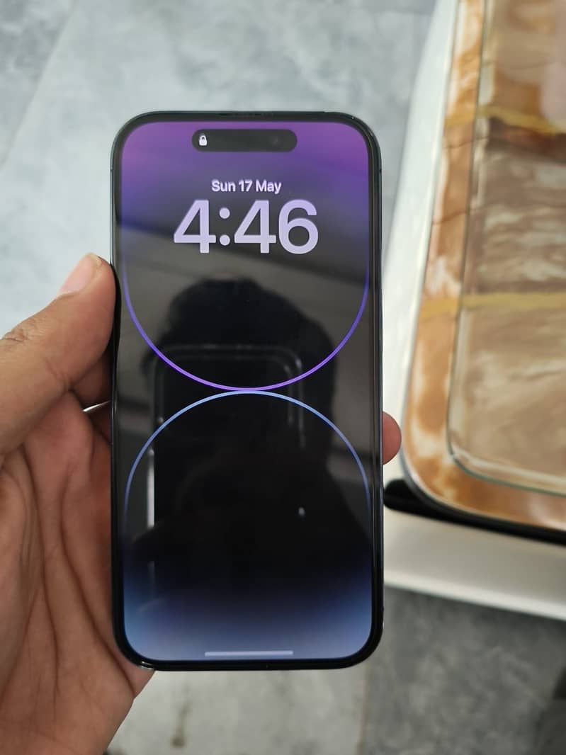iPhone 14 pro 2