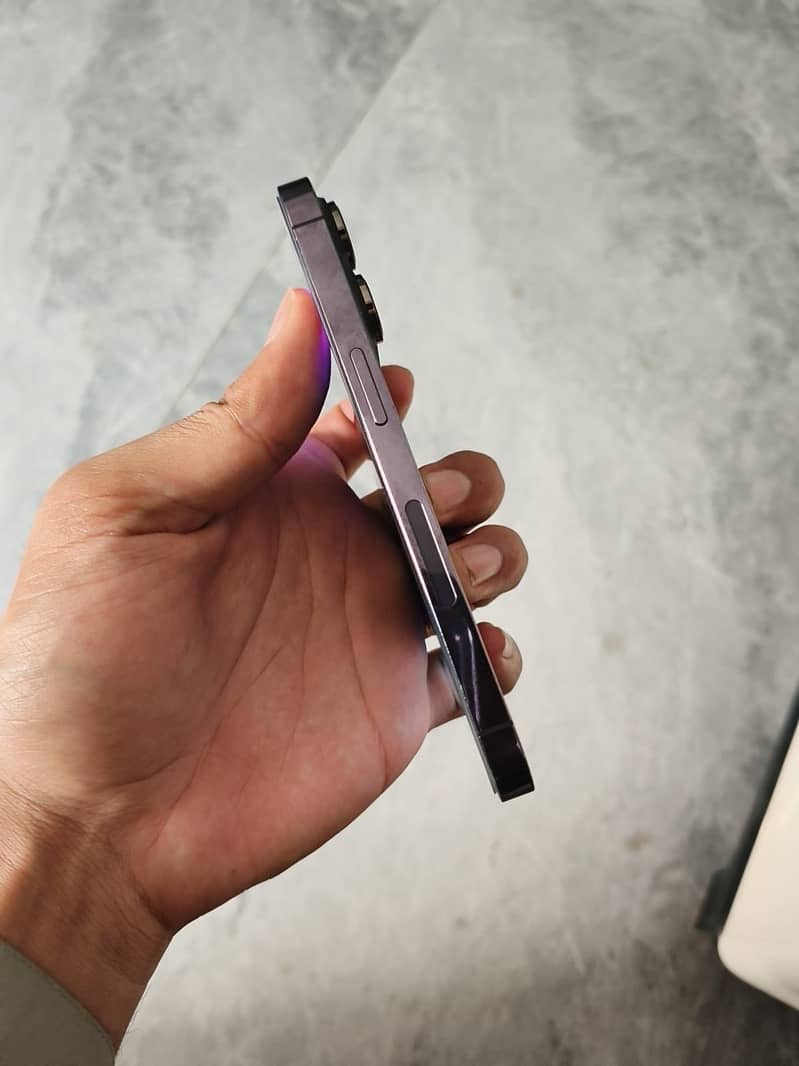 iPhone 14 pro 3