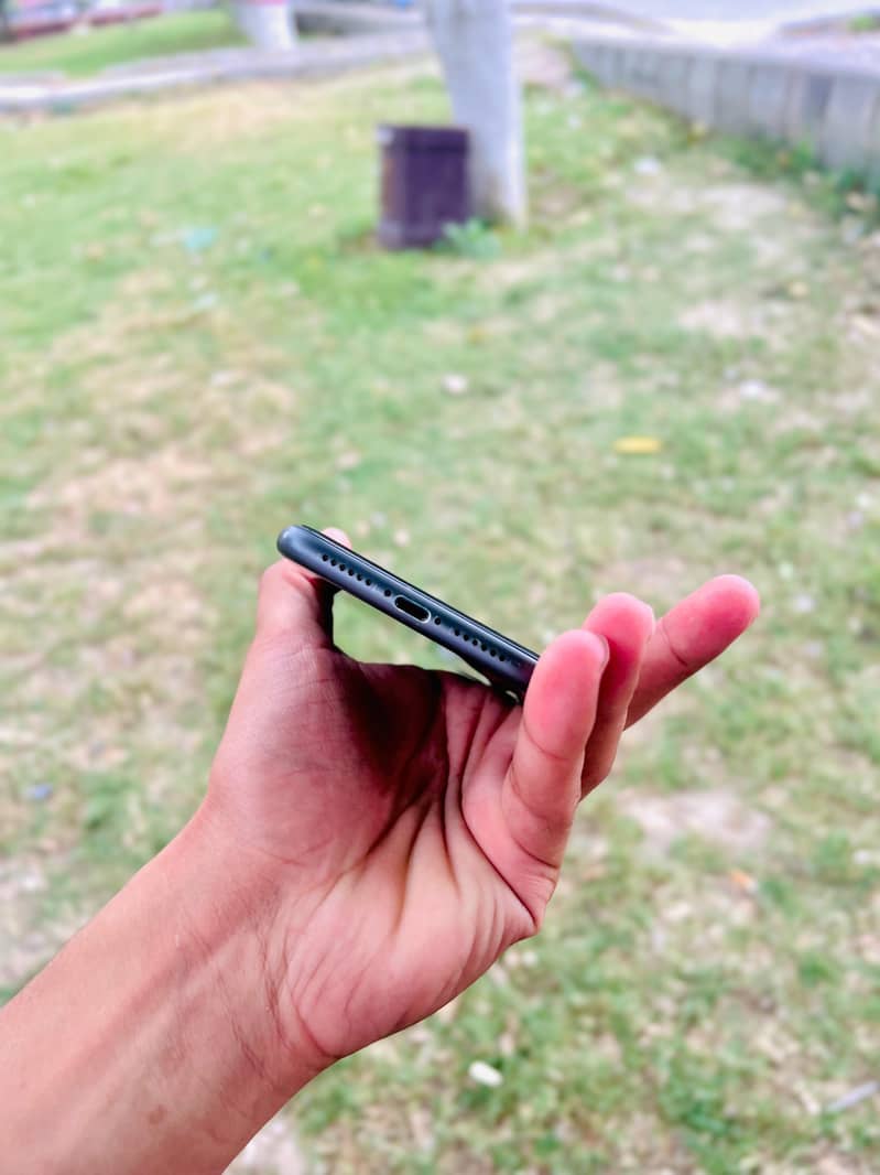 Iphone 11 4