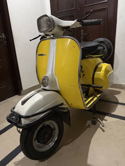 Vespa 150 super