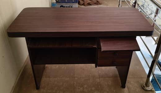 Computer Table