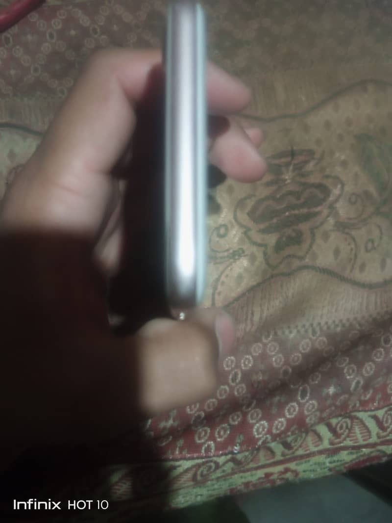 iPhone 3