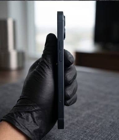 Iphone 13 4