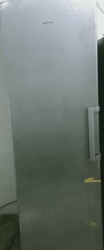 Bosch Large Size Refrigerator – Excellent Cooling | Like New Condition