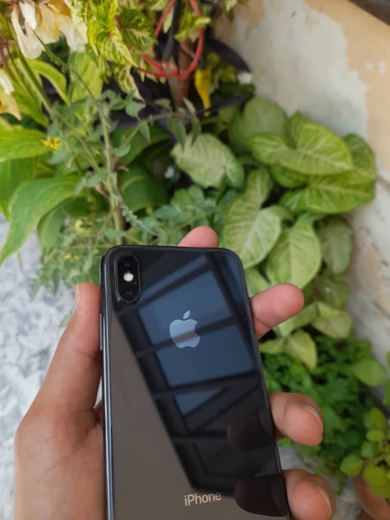iPhone xs 0