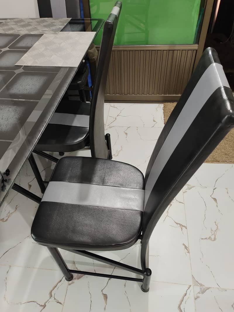 Dining/ Table/ Chairs/ Dinner Table 1