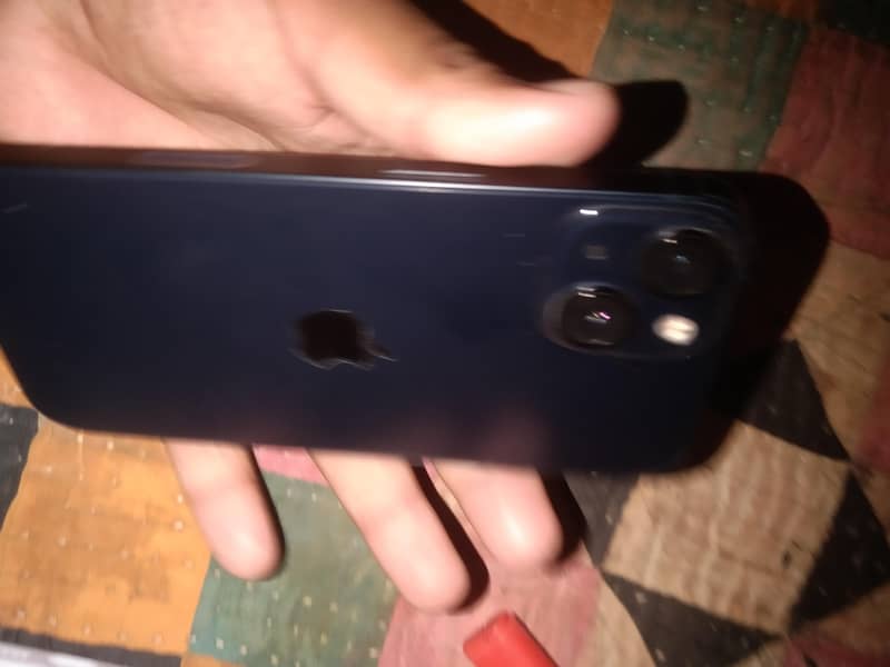 iPhone 13 2