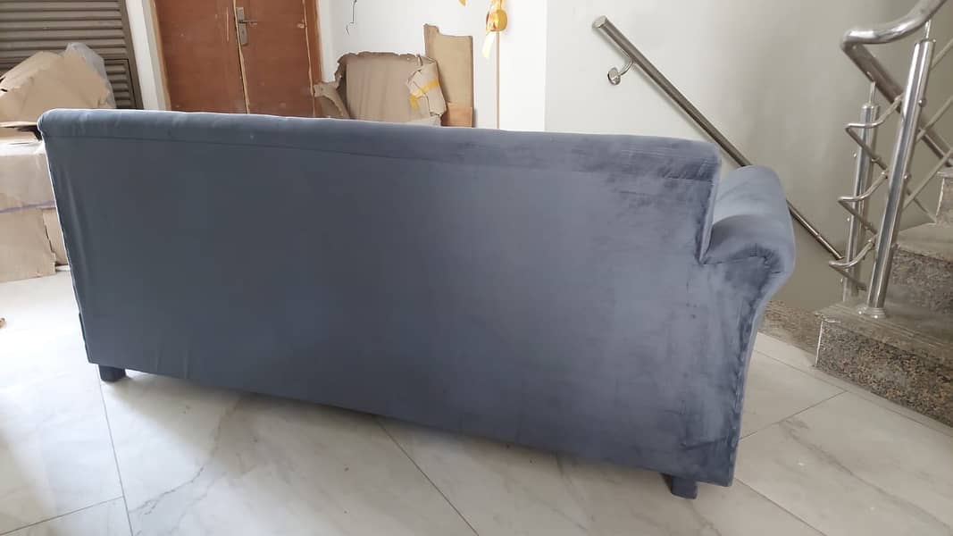 L shape sofa set with centre table 4