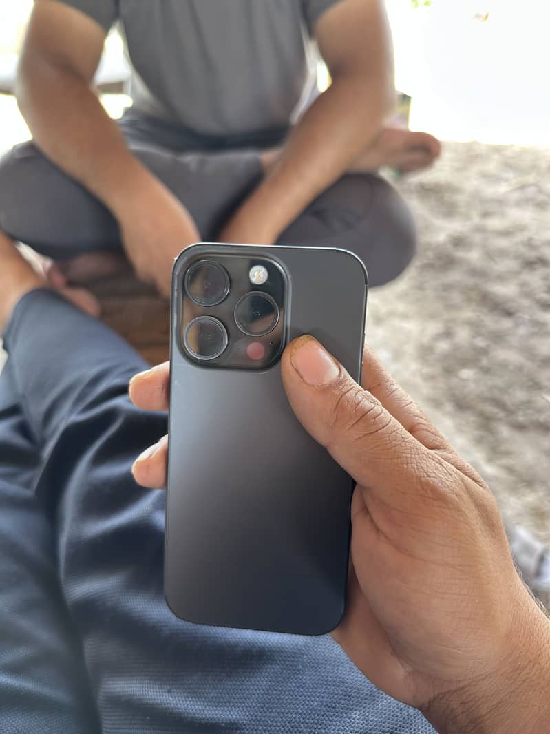 Iphone 15. Pro 4