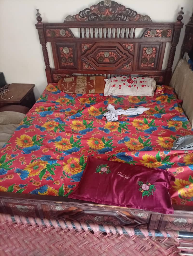 king bed 0