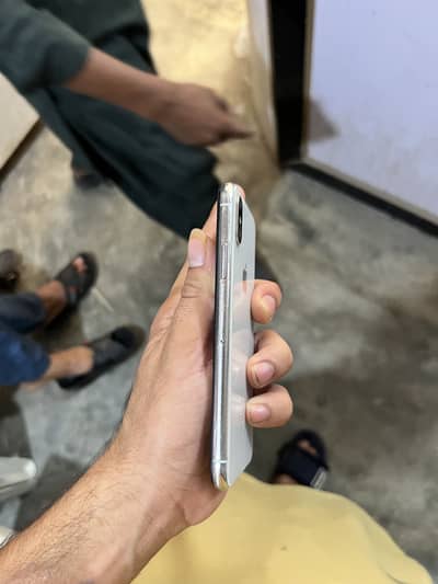 iPhone X 64 go white colour pta approved