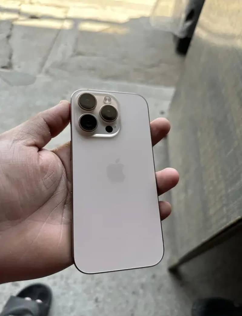 iphone 16 pro 1