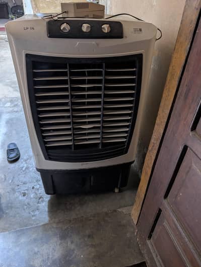 ac/dc air cooler 12 volt cooler with supply