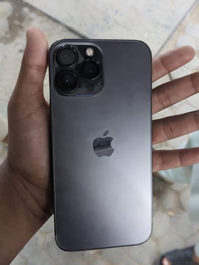 I phone 13 pro max 512 gb 90% battery health